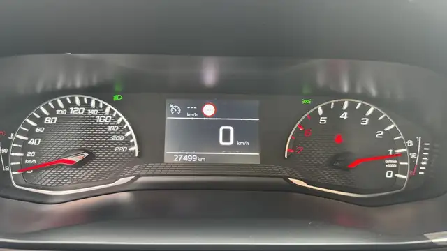 Peugeot 208 view 19