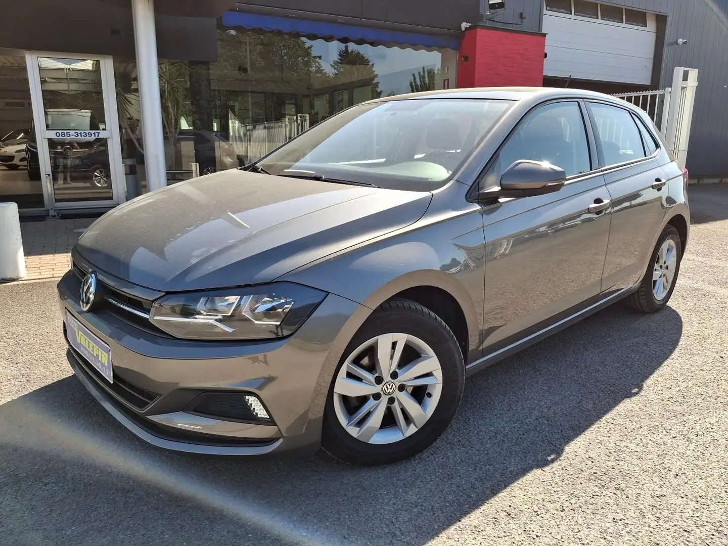 Volkswagen Polo 5Ptes 1.0TSi 95cv Comfortline TOE PANO/CARPLAY/CAM Gris - 1