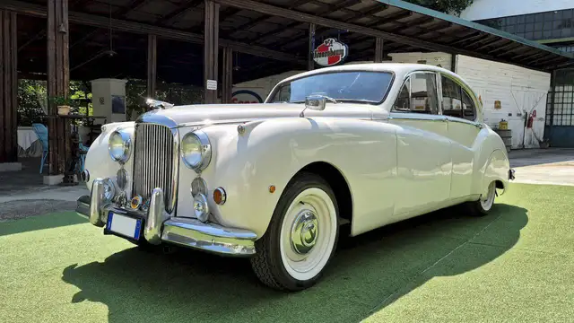 Jaguar Mark IX Saloon MK 9 - SUMMER PRICE