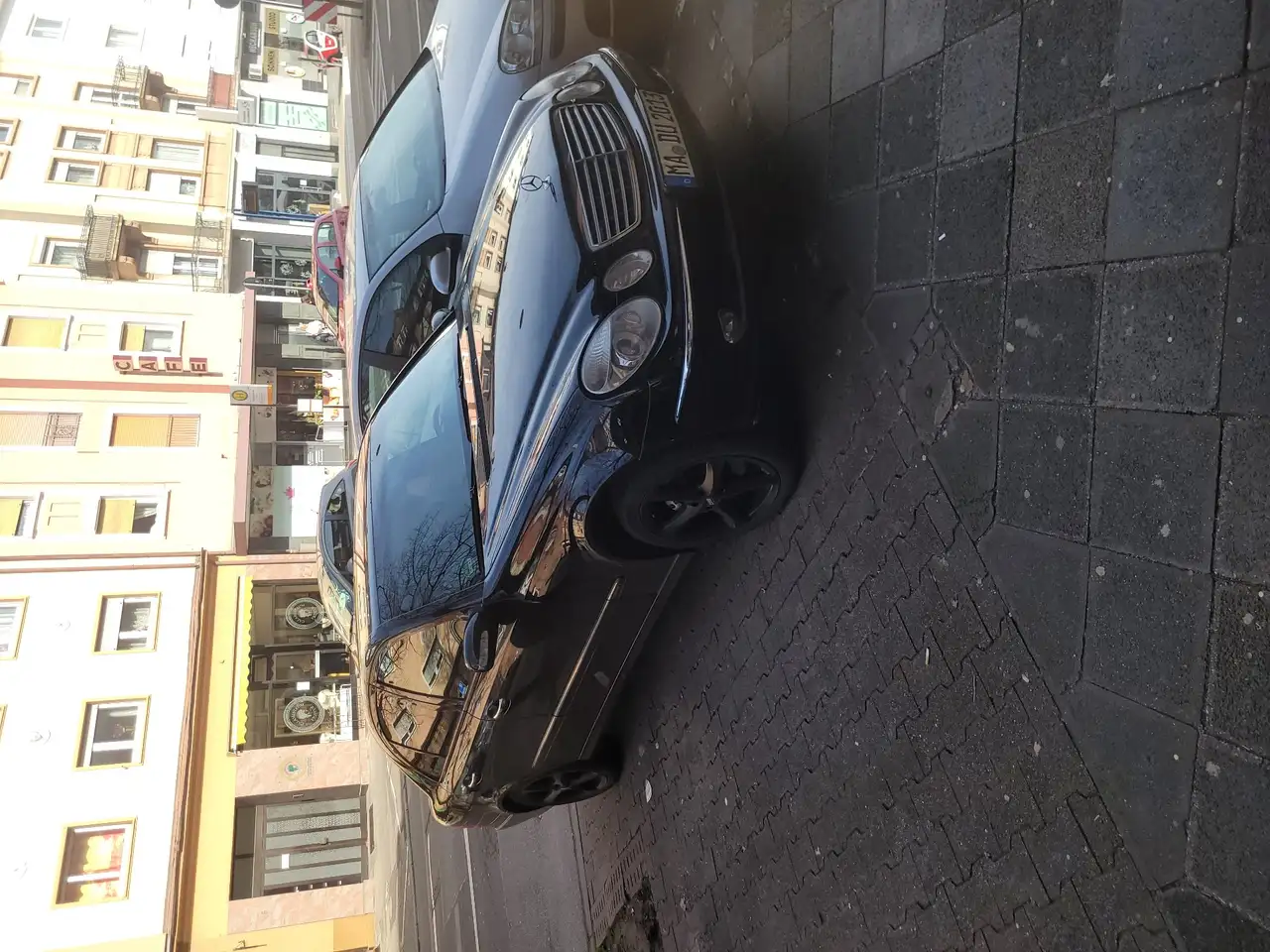 Mercedes-Benz E 320