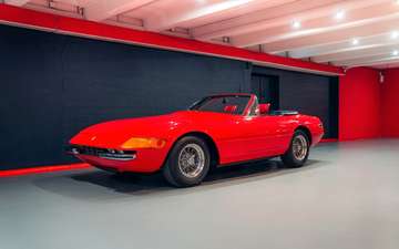 Daytona GTS/4 Spyder "1 of 121" Classiche C.