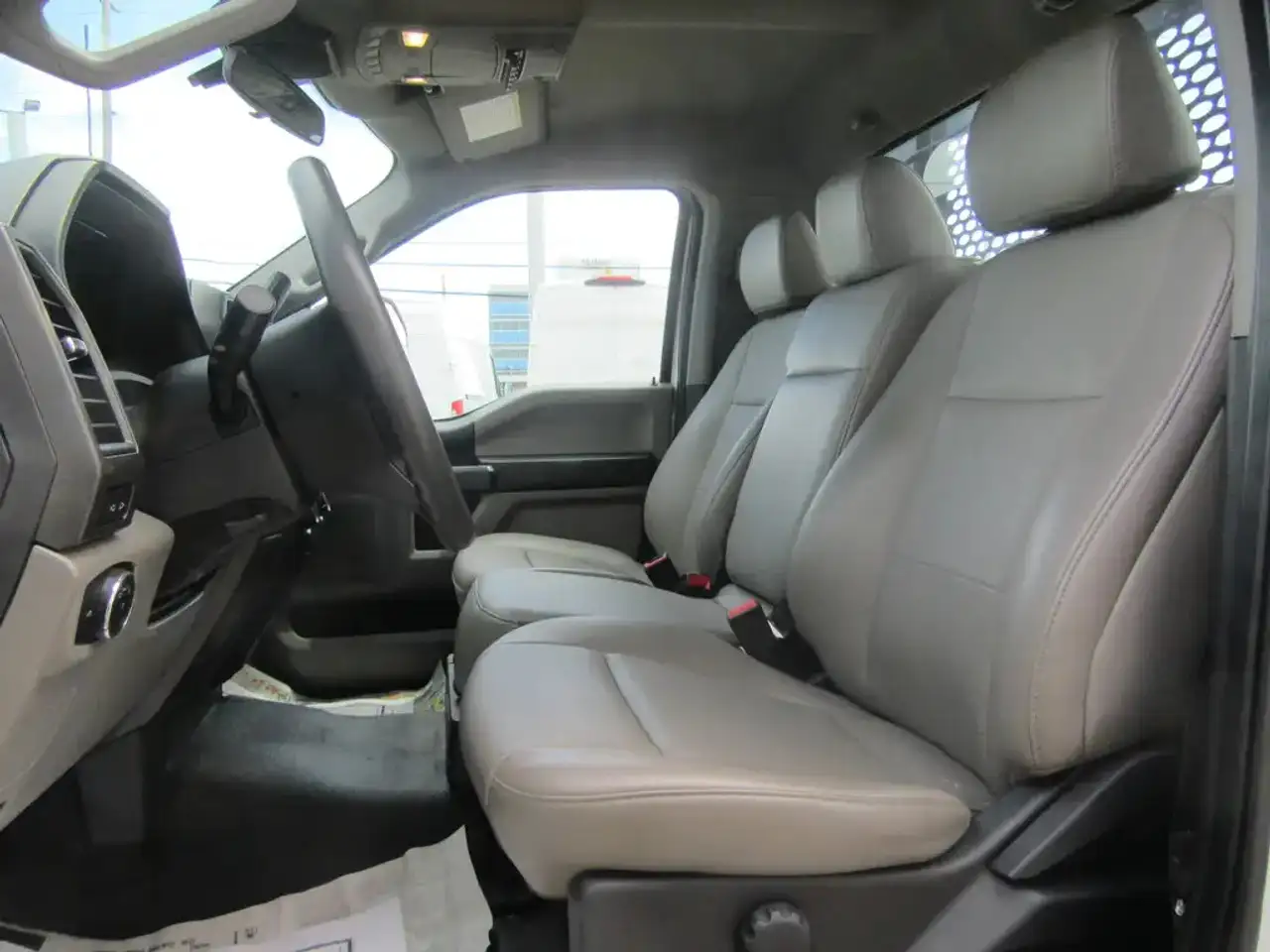Ford F 550 снимка Ford F 550