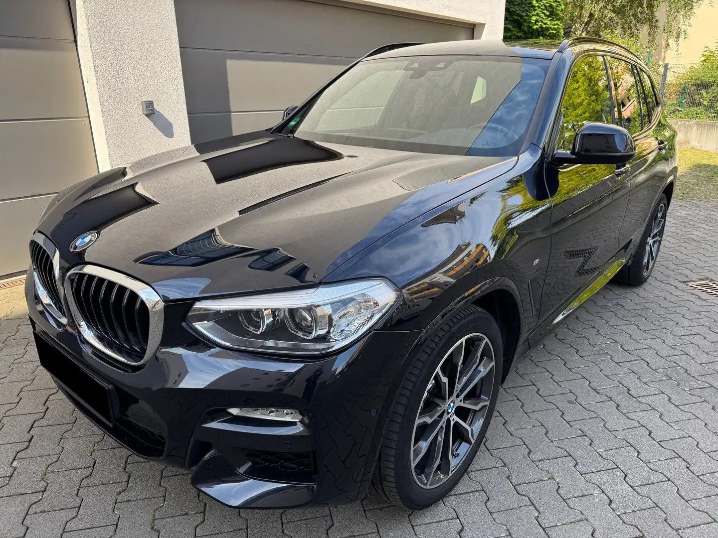 BMW X3 xDrive 20 i M Sport*20*AHK*LED*Navi*Gestik* Zwart - 1