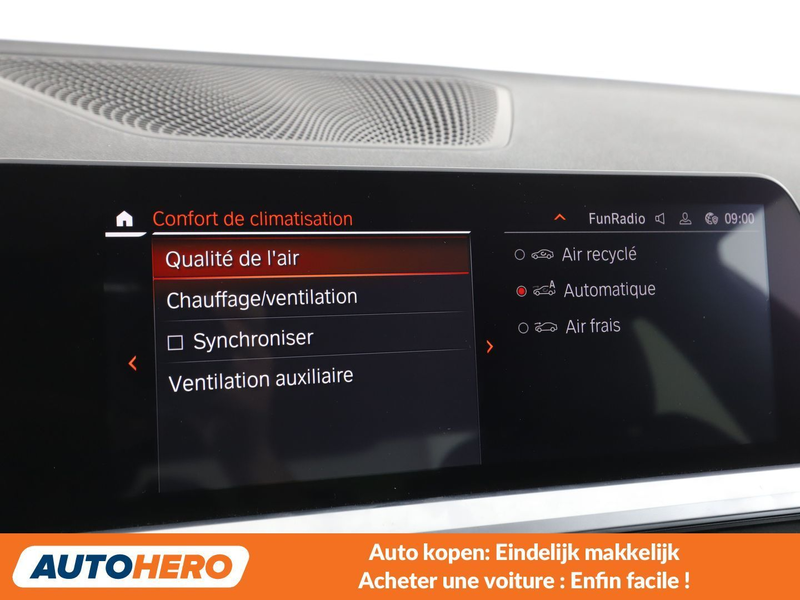 BMW 320 320d M Sport — photo 15