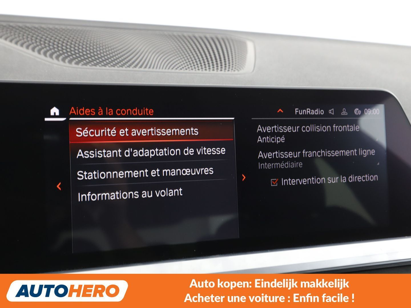BMW 320 320d M Sport — photo 14