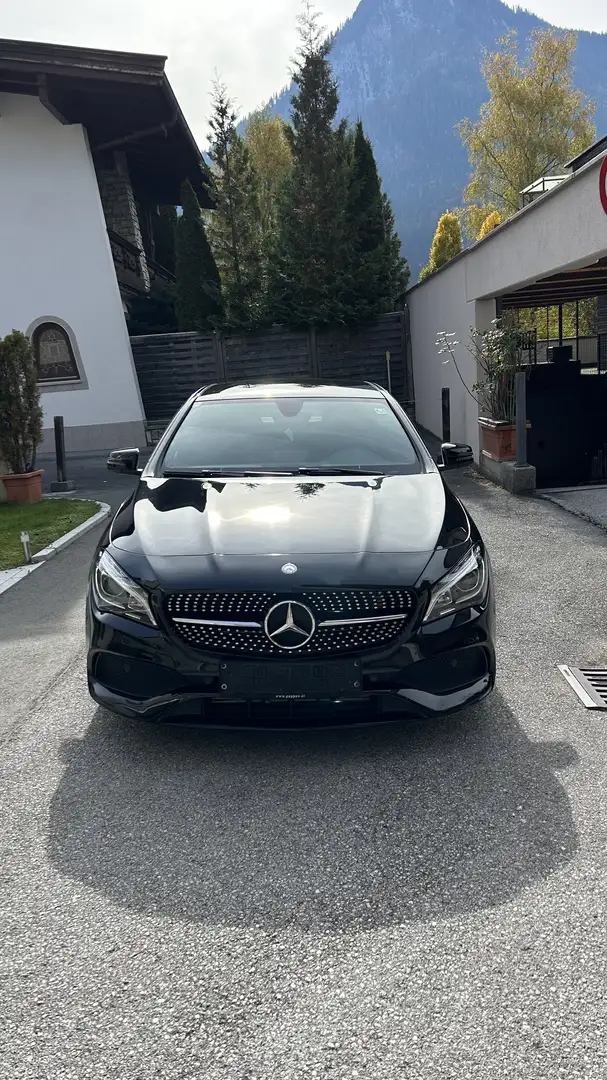 Mercedes-Benz CLA 180 AMG-Ausstattung Limousine Schwarz - 2