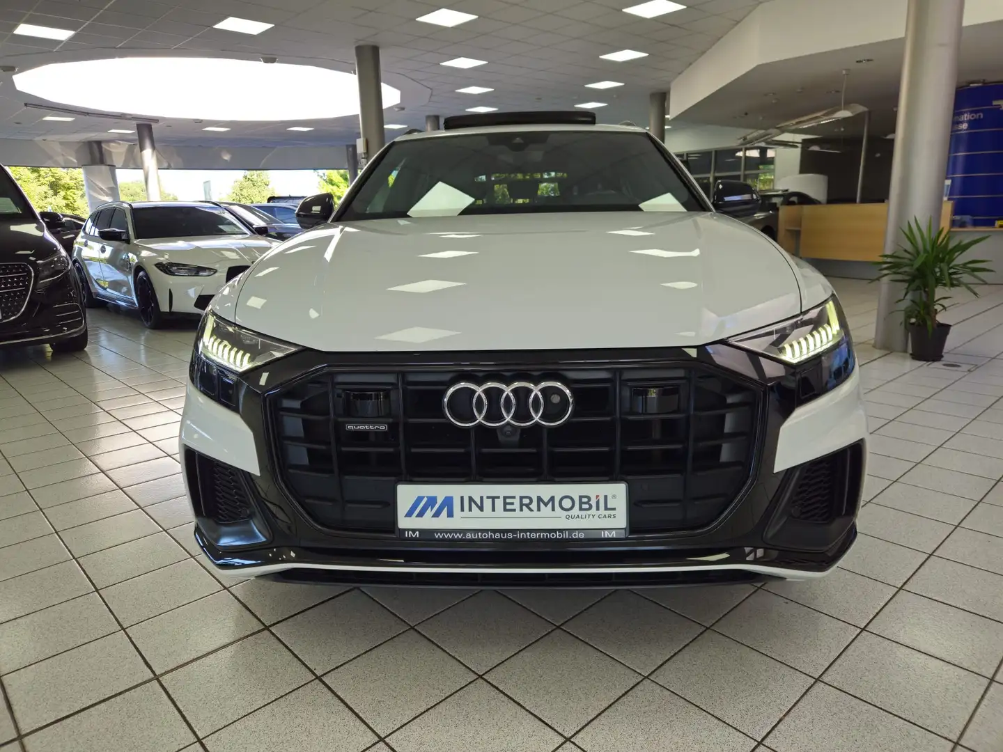 Audi Q8 50 TDI quattro S-line*MATRIX*PANO*B&O*TV*360° Blanc - 2