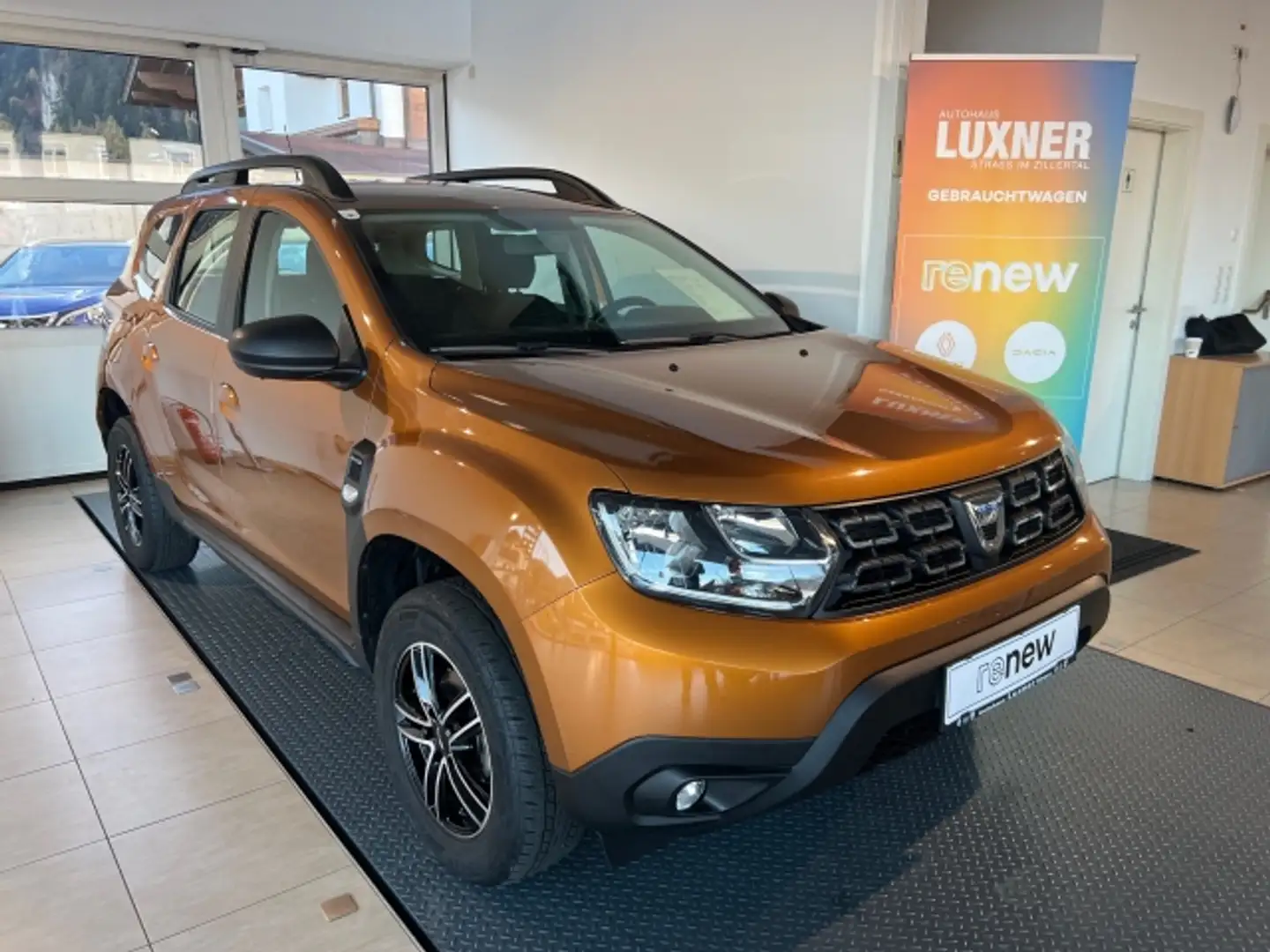 Dacia Duster DUSTERJubil1,5dCi4WD Orange - 1