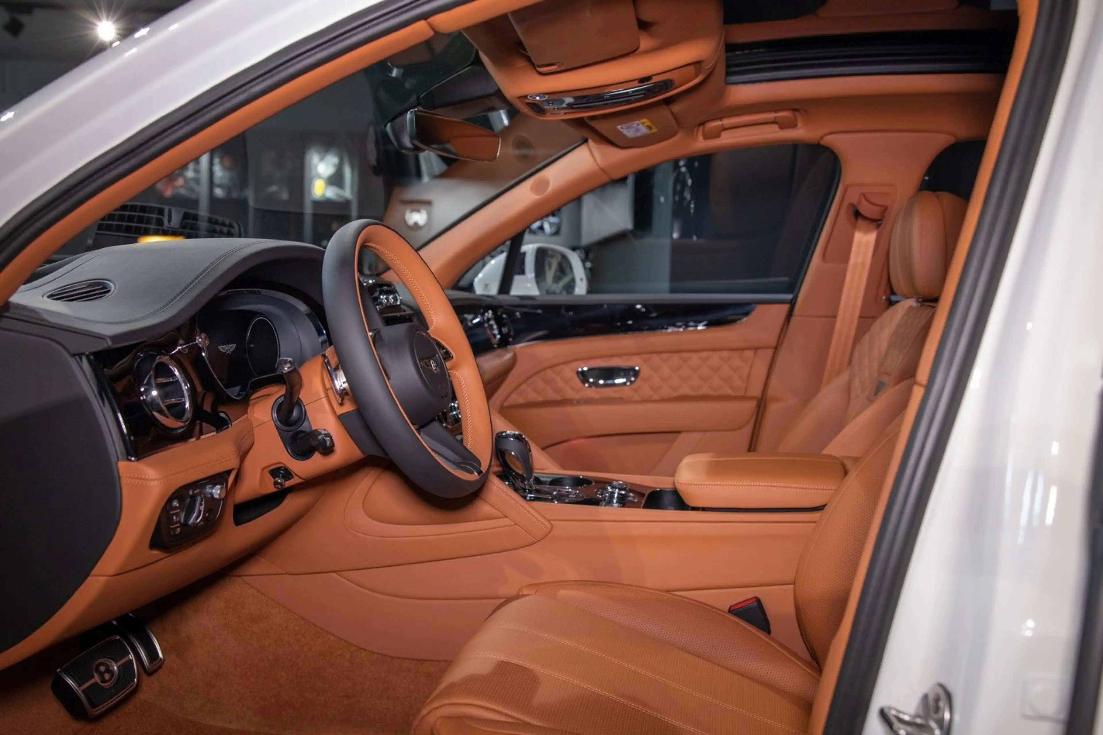 Bentley Bentayga BENTAYGA V8 | NAIM-SOUND SYSTEM — photo 9