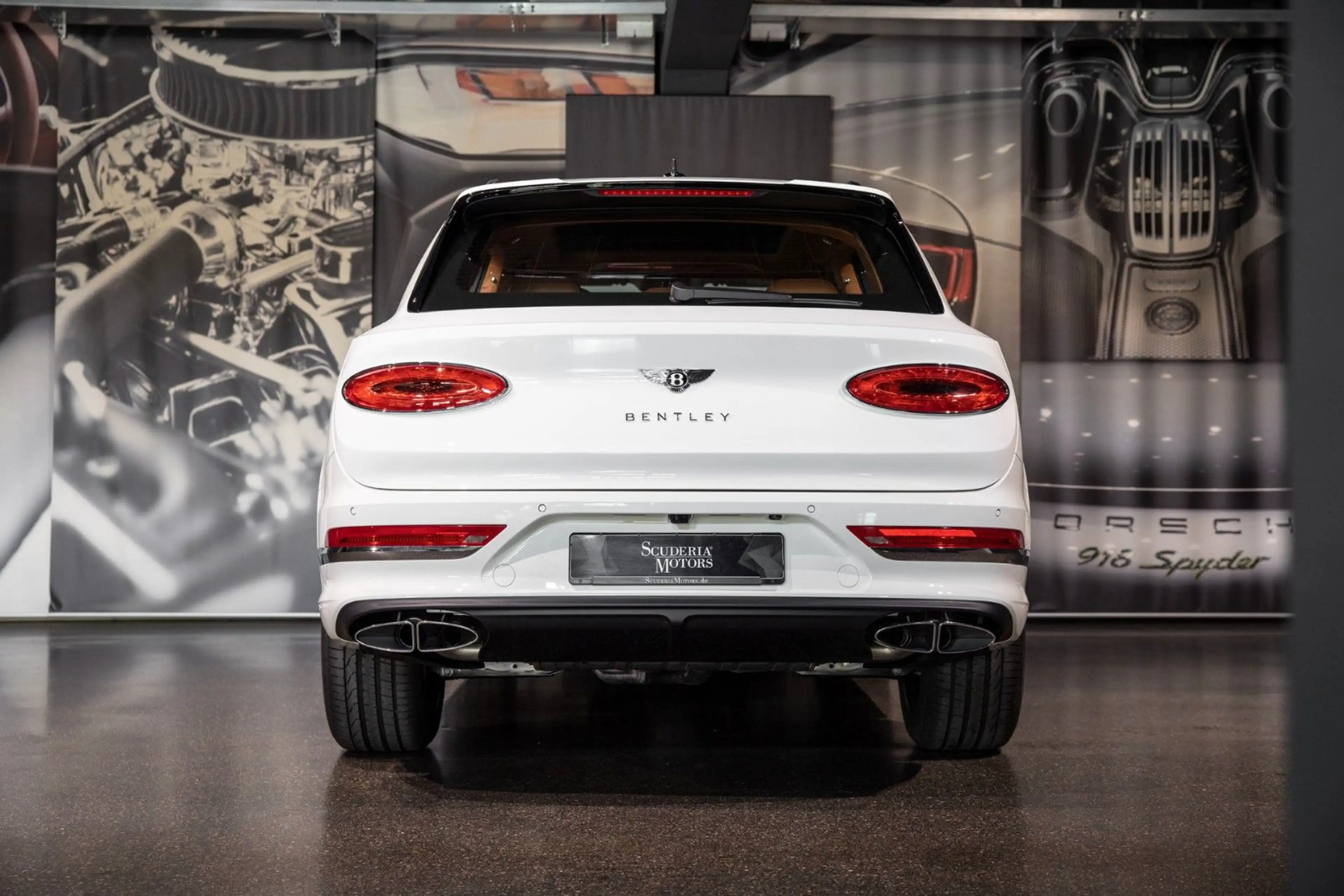 Bentley Bentayga BENTAYGA V8 | NAIM-SOUND SYSTEM — photo 3