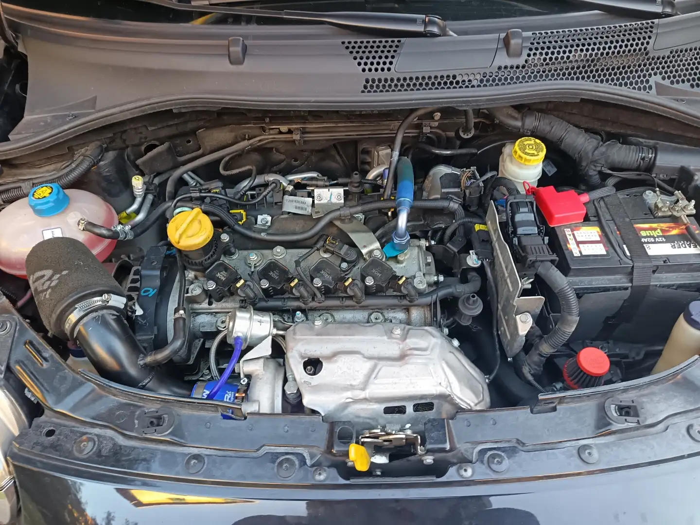 Abarth 595 1.4 t-jet Scorpioneoro 165cv - 2