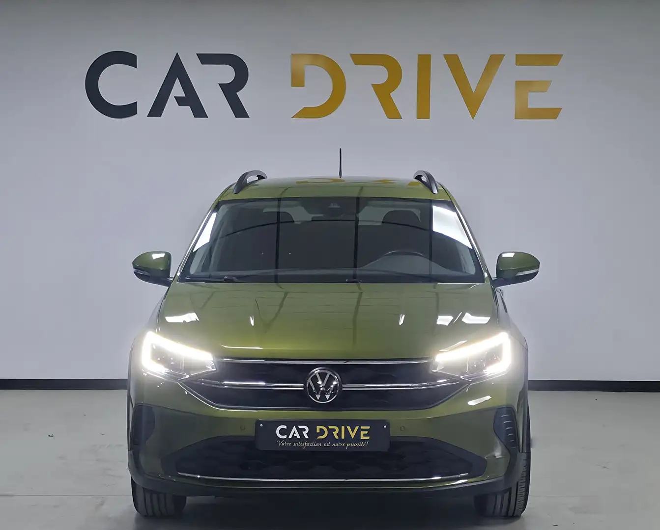 Volkswagen Taigo 1.0 TSI DSG CAPTEURS AV AR/LED/CARPLAY/CRUISE Vert - 2