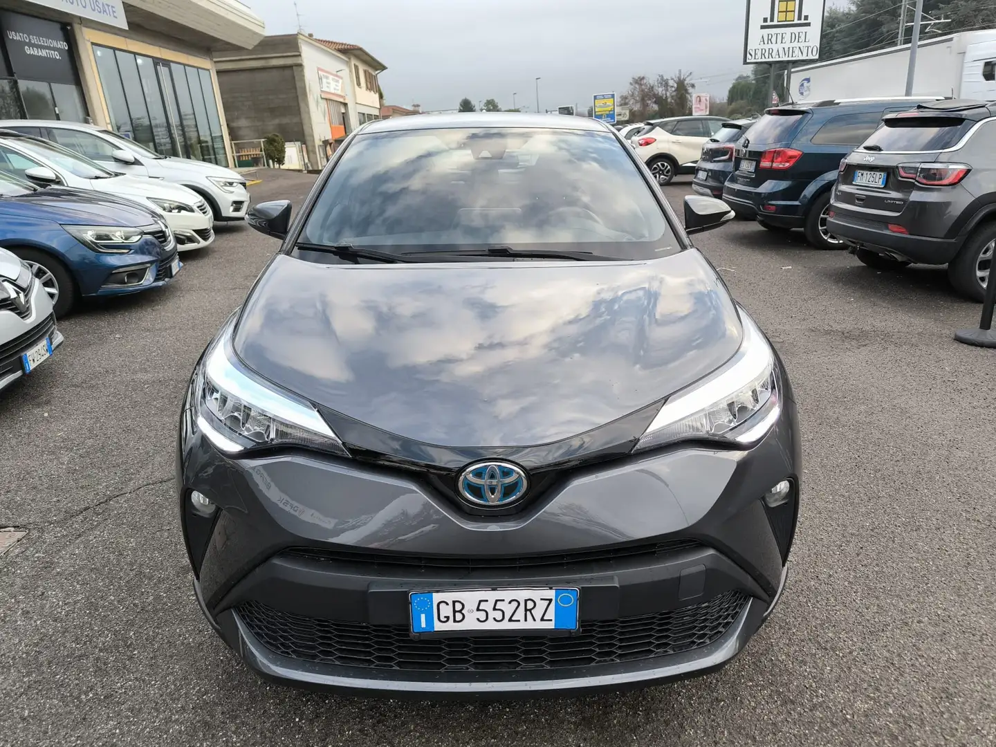 Toyota C-HR 1.8h Business e-cvt *HYBRID*UNIPRO*F.LED* Grigio - 2