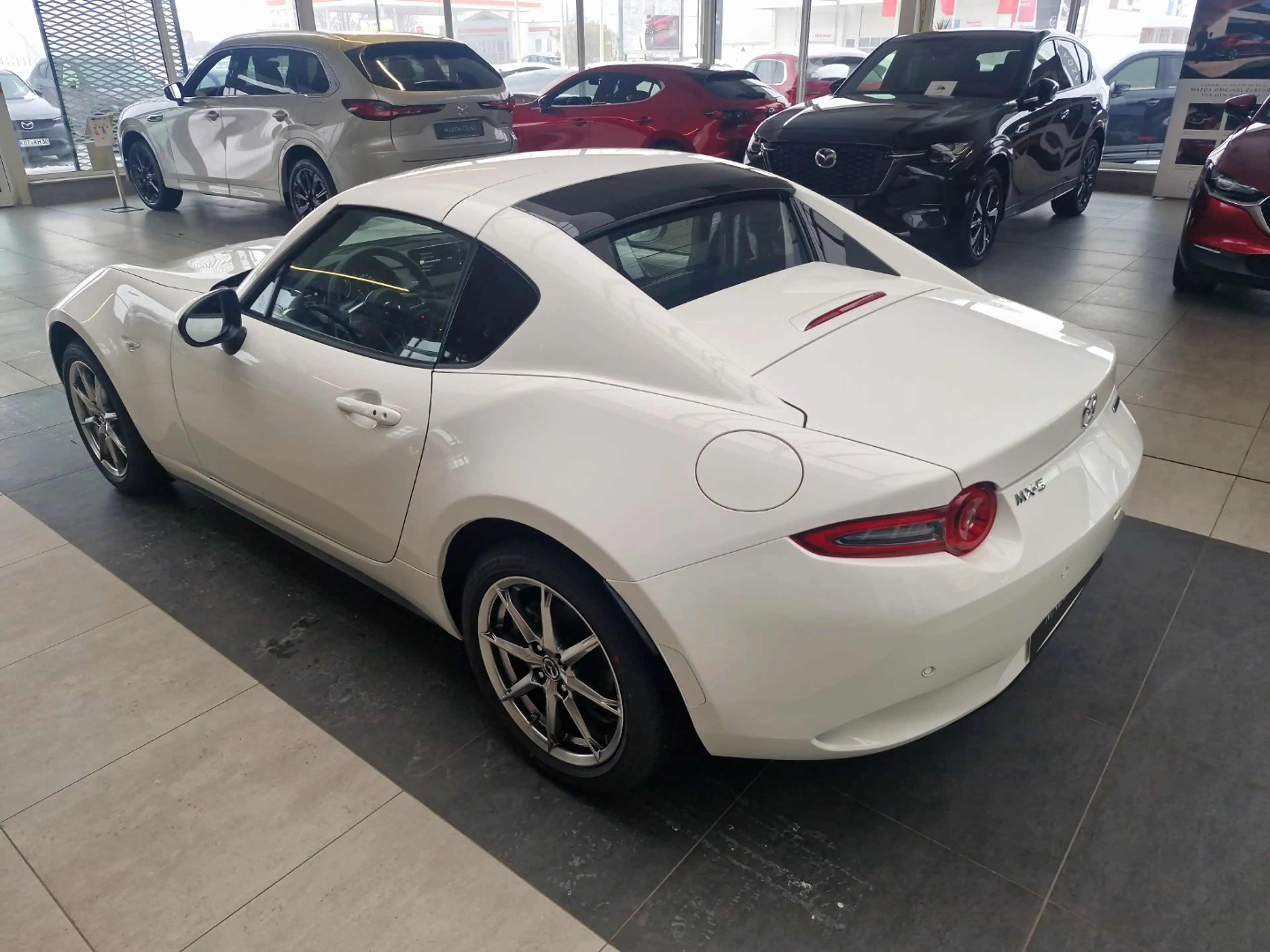 Mazda MX-5 1.5L SKYACTIV-G 132ps RF Exclusive-Line — photo 10