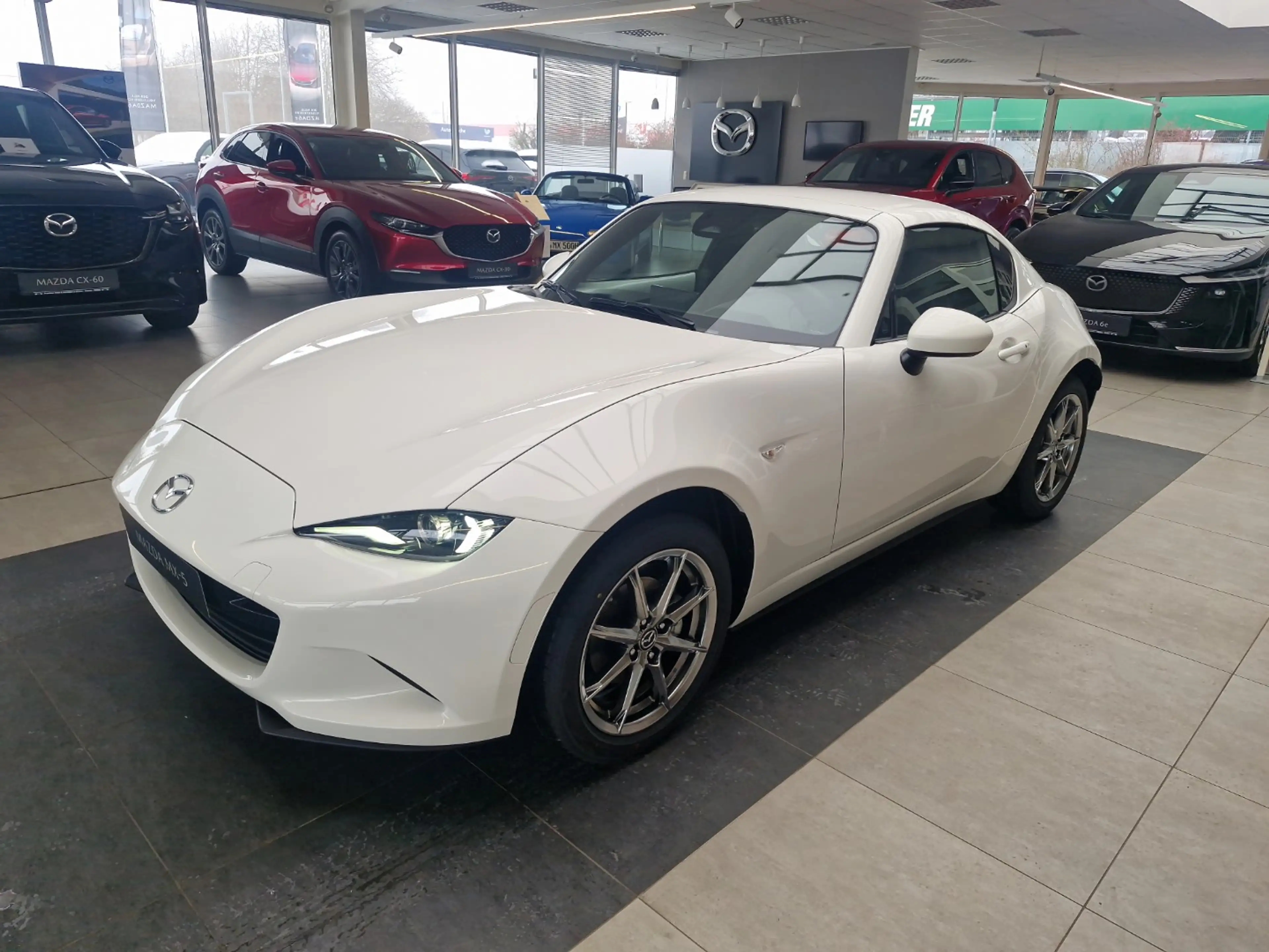 Mazda MX-5 1.5L SKYACTIV-G 132ps RF Exclusive-Line — photo 11