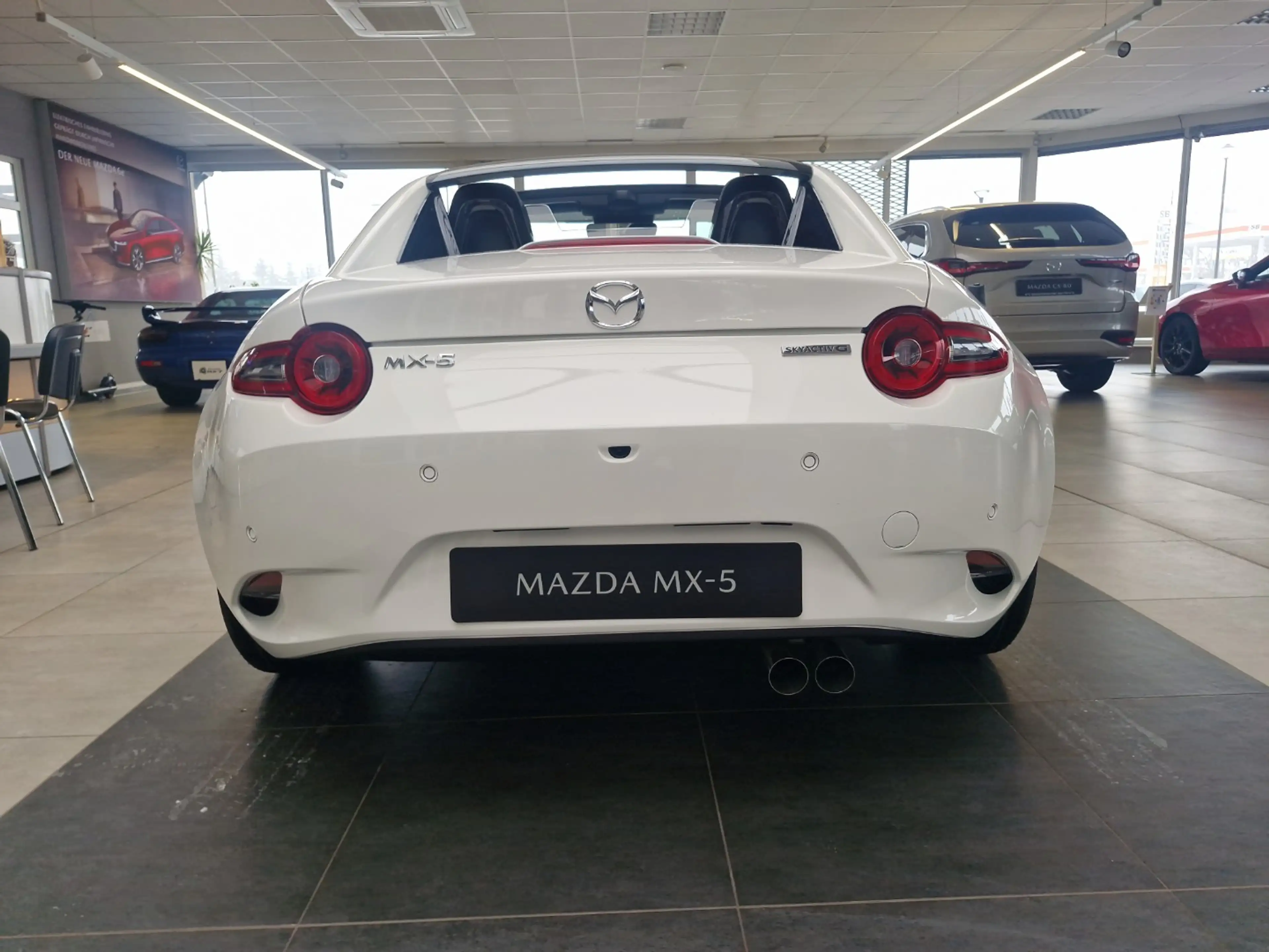 Mazda MX-5 1.5L SKYACTIV-G 132ps RF Exclusive-Line — photo 5