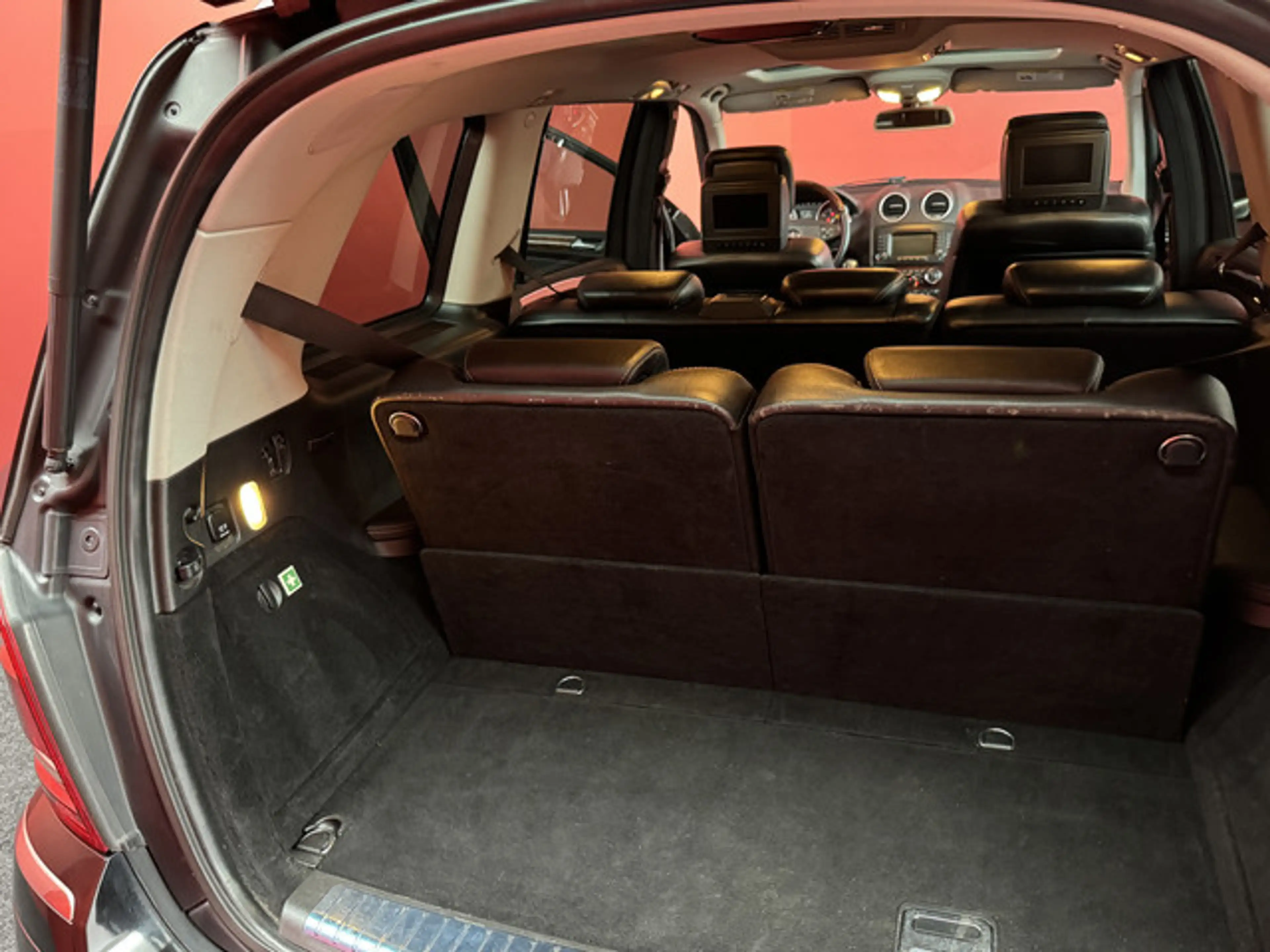 Mercedes-Benz GL 500 GL Lang 7 Persoons | Luchtvering | Automaat | — photo 15