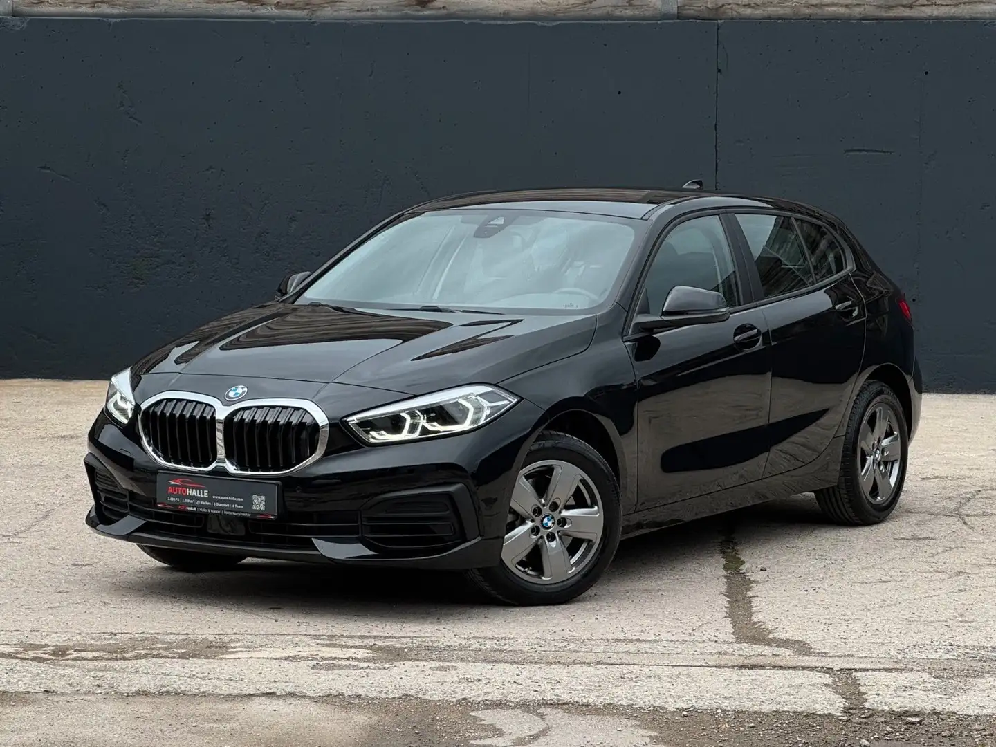 BMW 116 i Advantage CarPlay LcProf. Temp. BT SHZ PDC Schwarz - 1