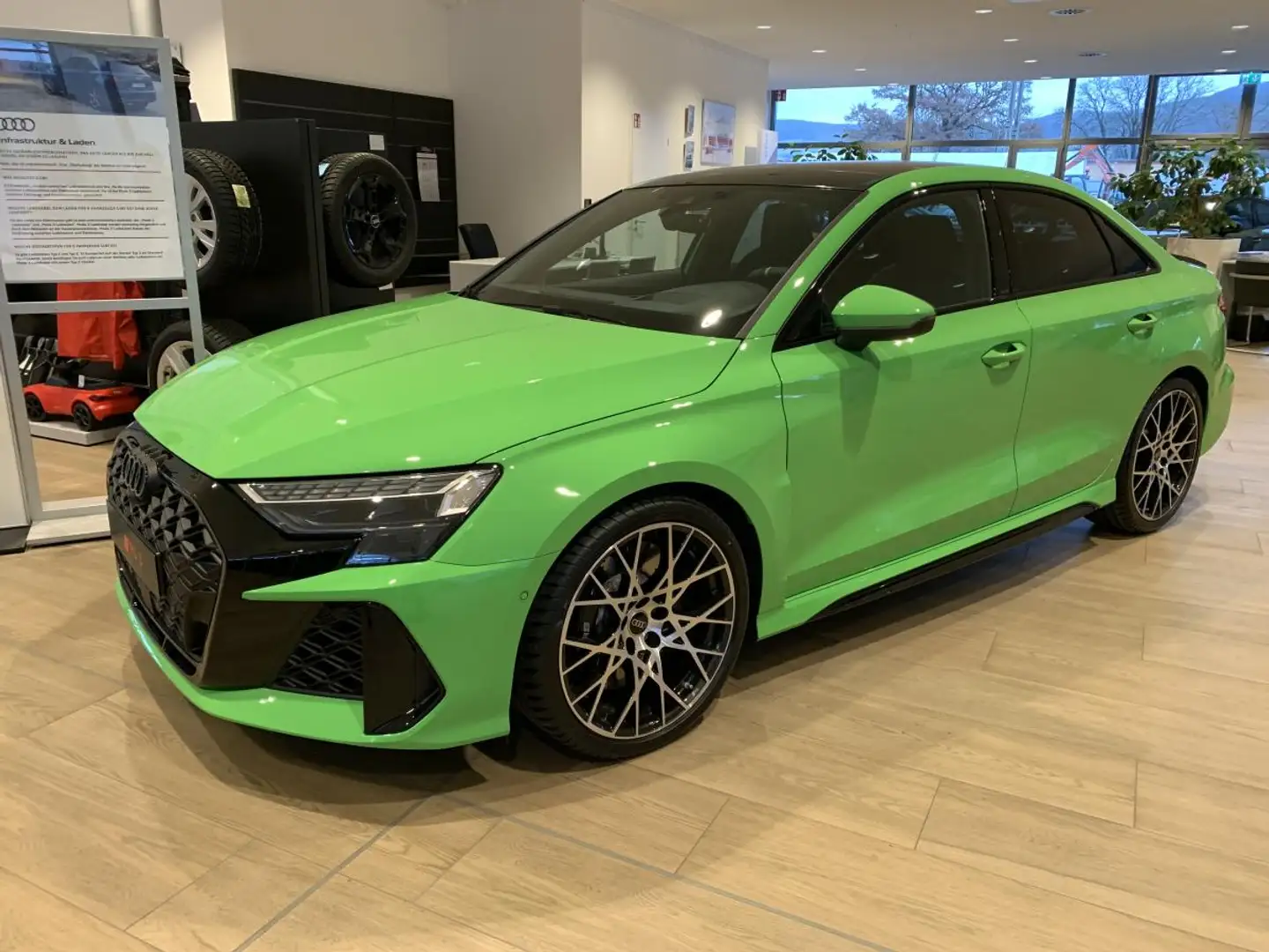 Audi RS3 Limousine Matrix*Nappa*RSSportabgasanlage*Pano-sof Grün - 1