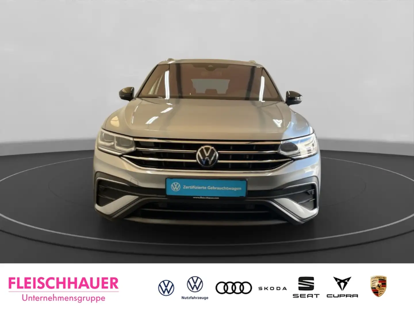 Volkswagen Tiguan Allspace Move 1.5 TSI Navi PDCv+h Digitales Cockpit Silber - 2