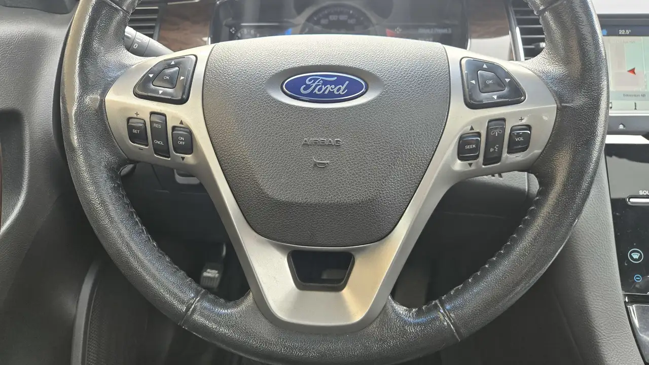 Ford Taurus снимка Ford Taurus