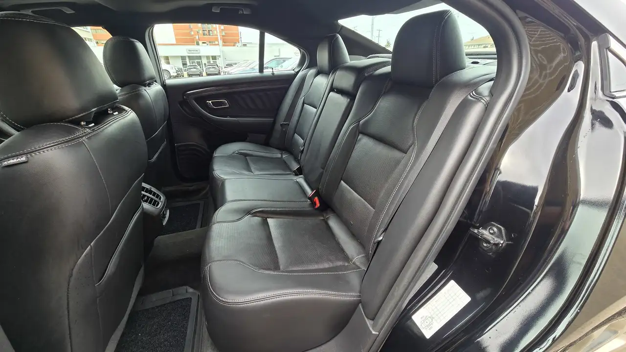 Ford Taurus снимка Ford Taurus