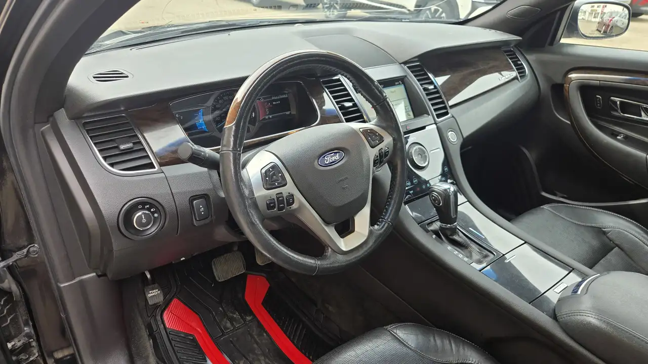 Ford Taurus снимка Ford Taurus