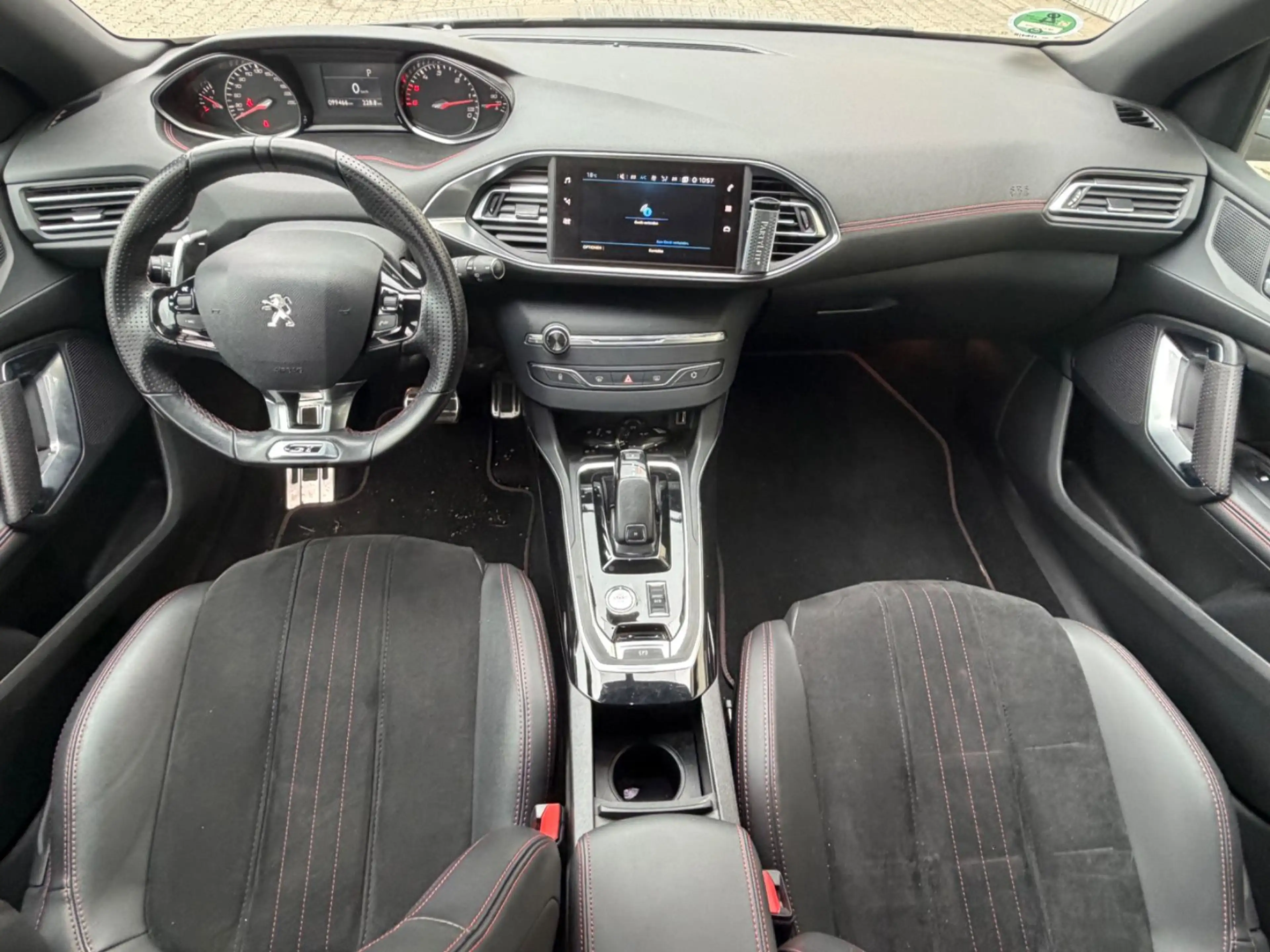 Peugeot 308 GT*LED*CarPlay*Komfortzugang* — photo 8