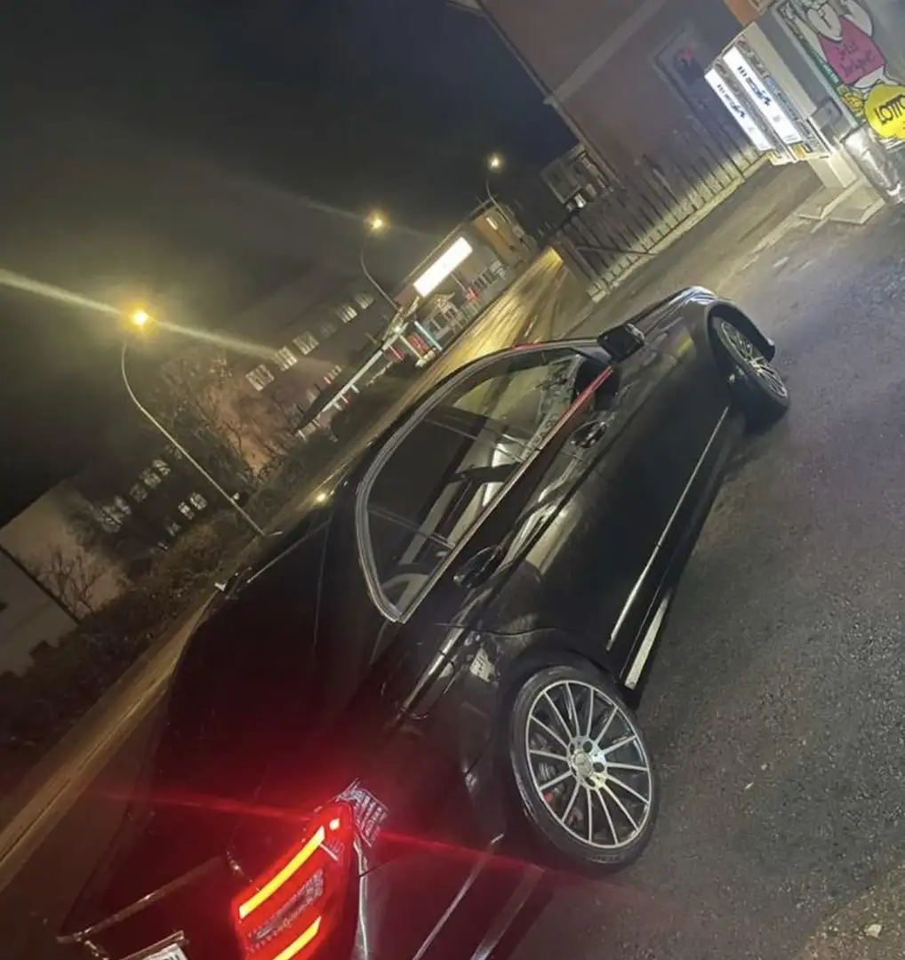 Mercedes-Benz C 250 AVANTGARDE AMG LINE Schwarz - 2