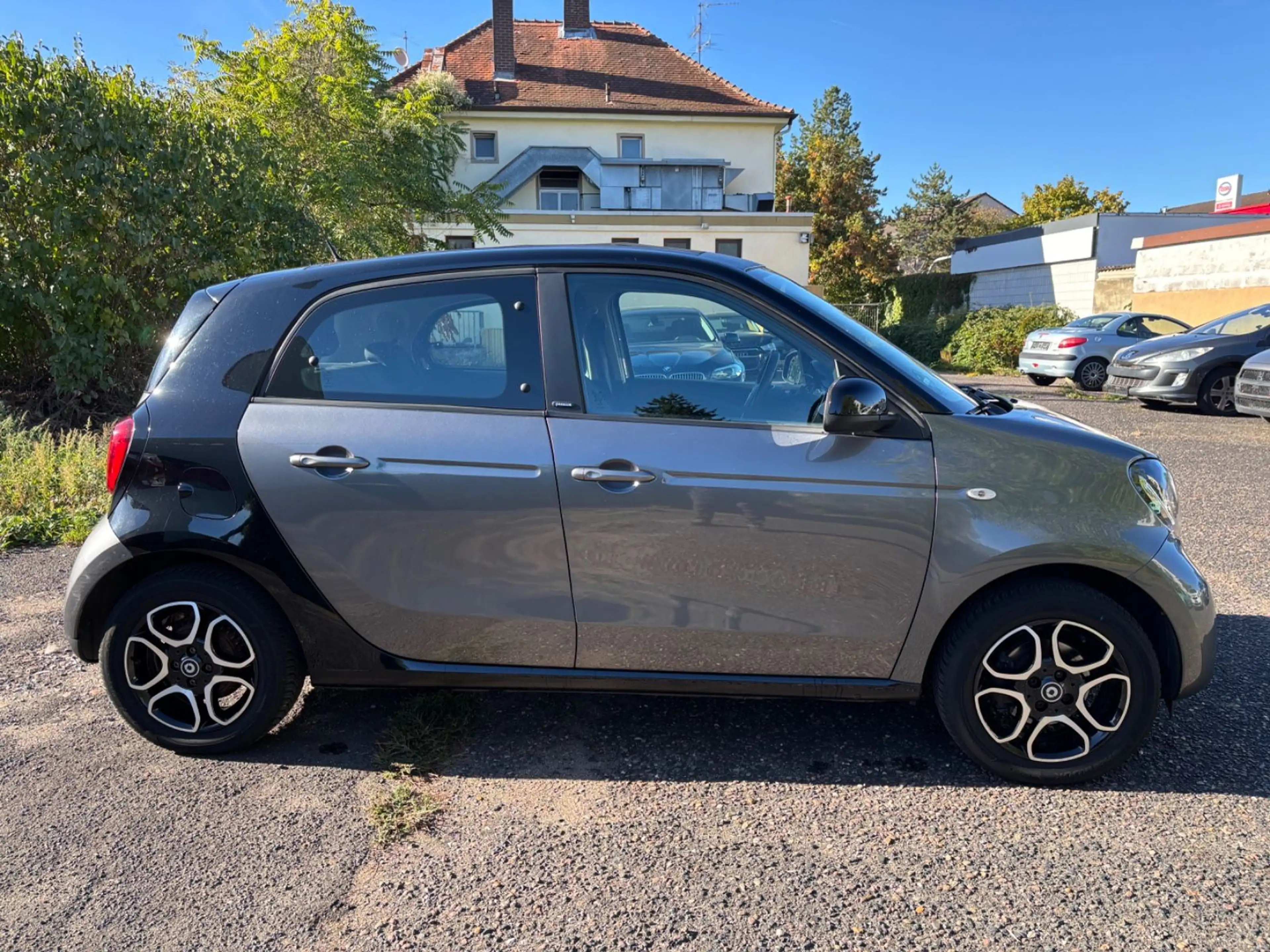 smart forFour For Four Passion ~90PS Turbo ~El. Faltdach ~EU-6 — photo 5