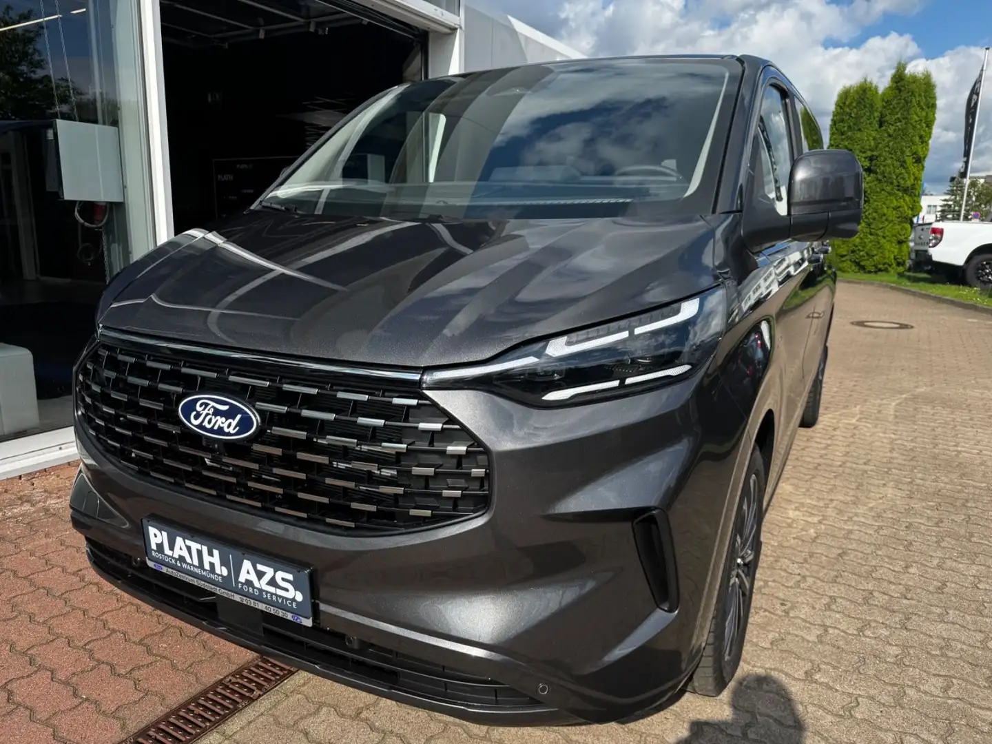 Ford Tourneo Custom 320 L1  Titanium X B+O Matrix LED Grau - 1