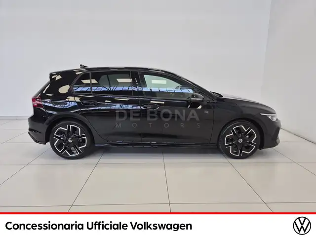 Volkswagen Golf view 6