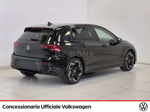Volkswagen Golf view 4