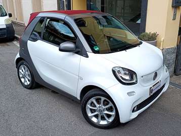 Cabrio 0.9 t Passion 90cv twinamic my18 Opaca Capote Rossa