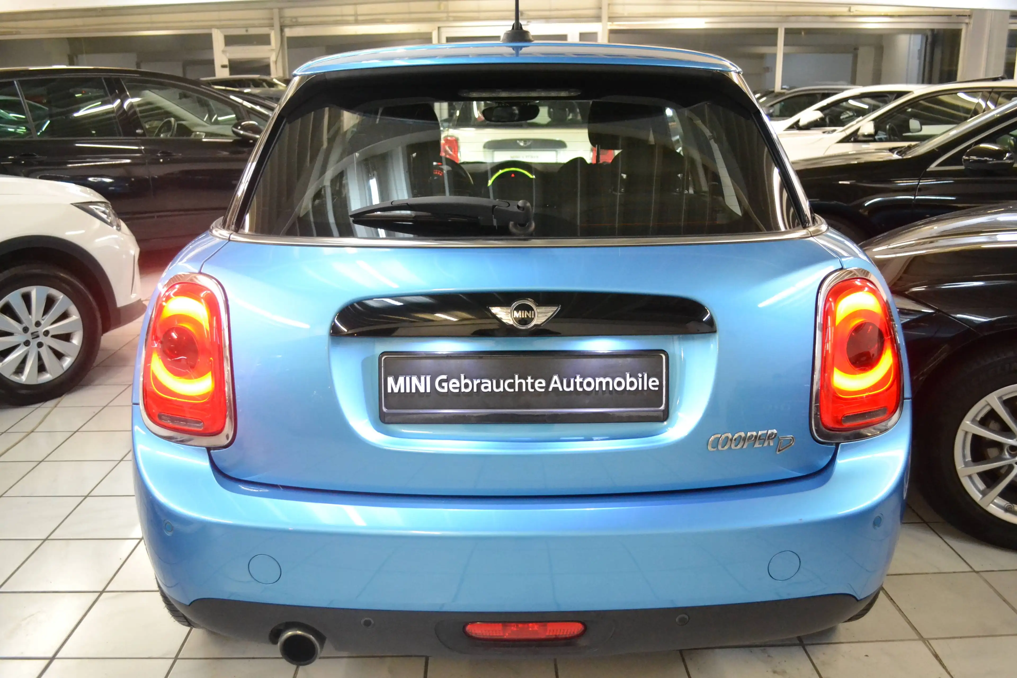 MINI Cooper D 5-Türer*1.HAND*LED*T-LEDER*ALU17zoll*NAVIGATION* — photo 14