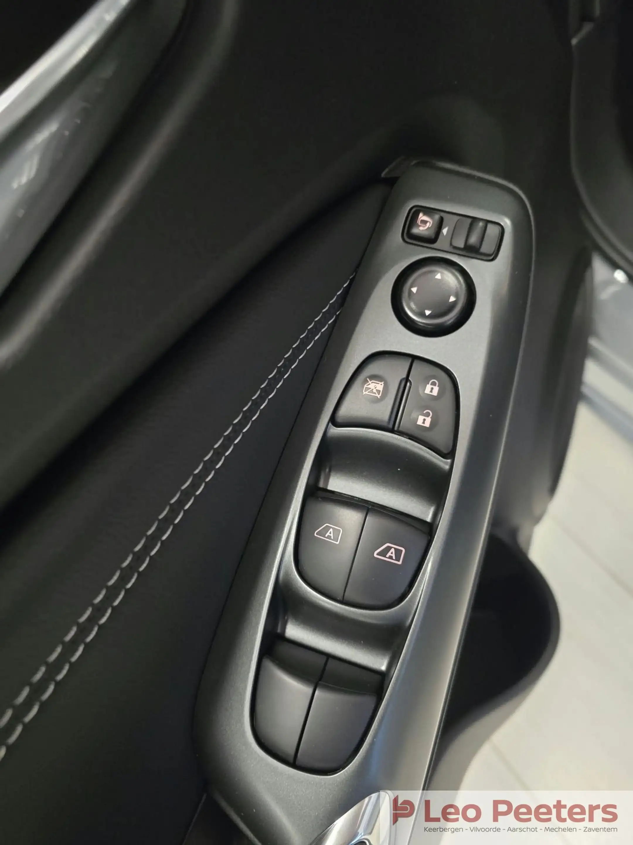Nissan Juke HYBRIDE Acenta Plus MY26 — photo 11
