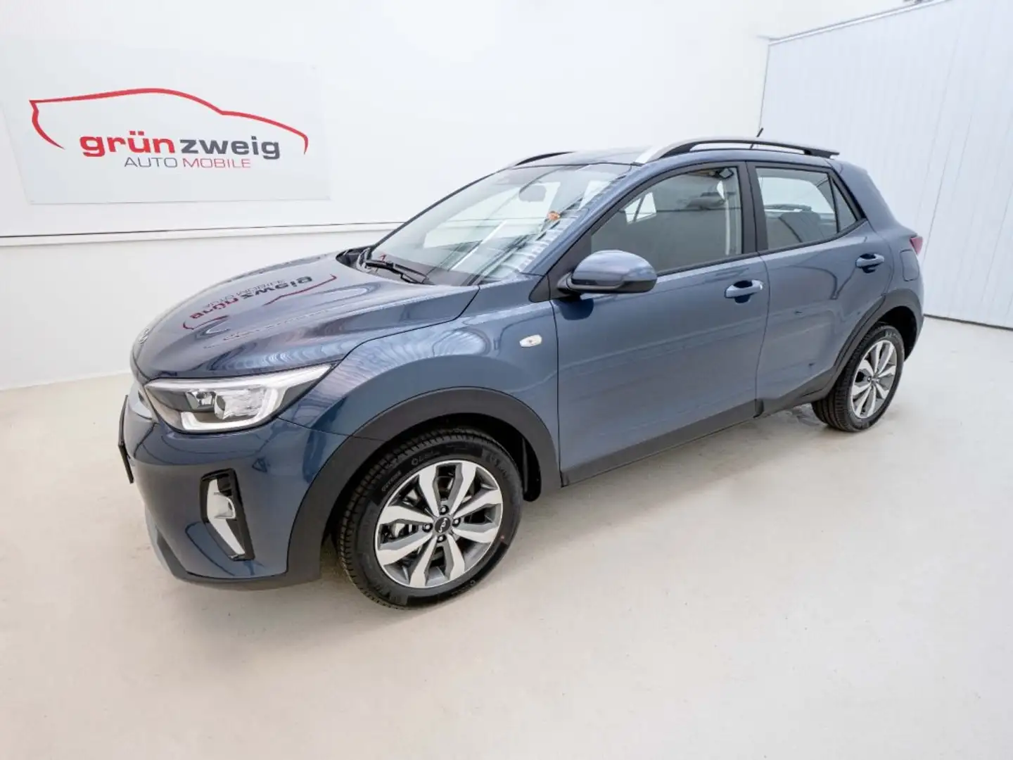 Kia Stonic /TITAN/1.0 TGDI/MT6/100/P1 Blau - 1