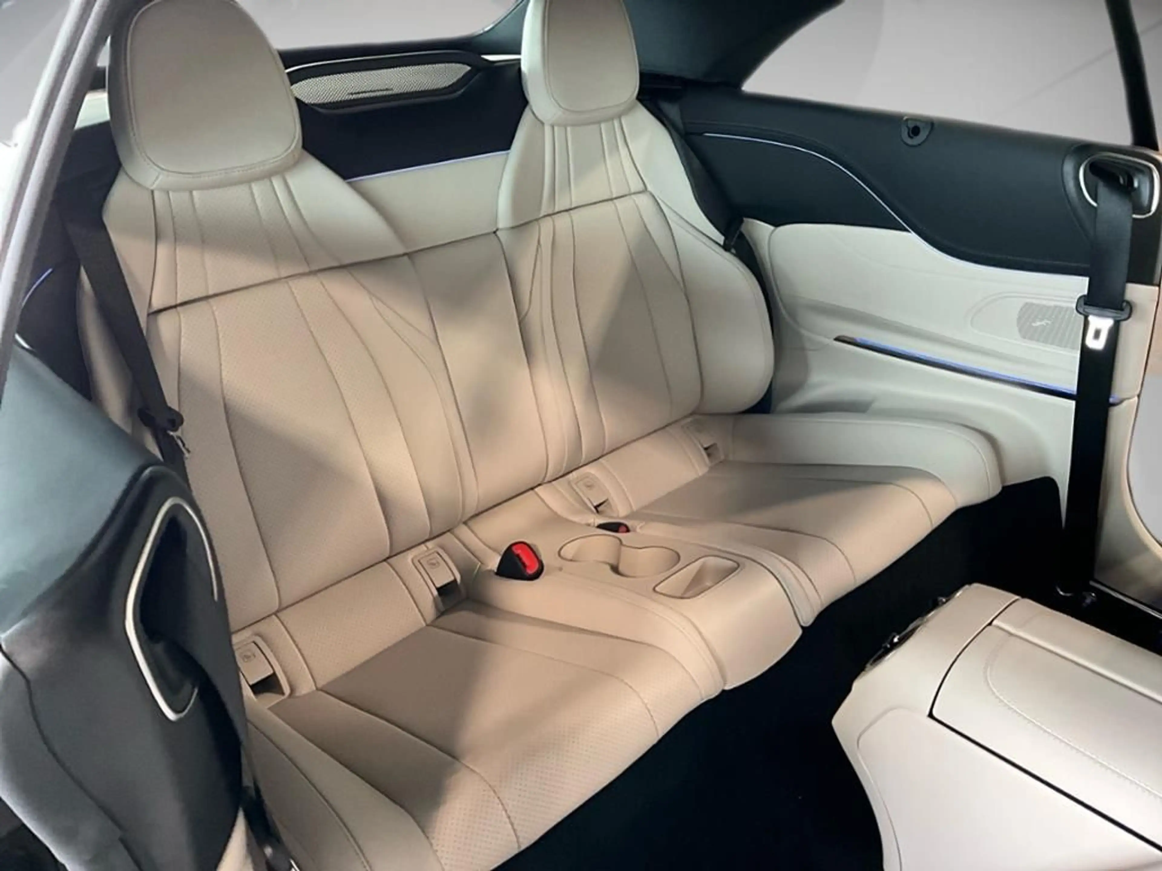 Mercedes-Benz CLE 180 Cabrio AMG-Line 360 AUT Kam. KeyLess LED — photo 11