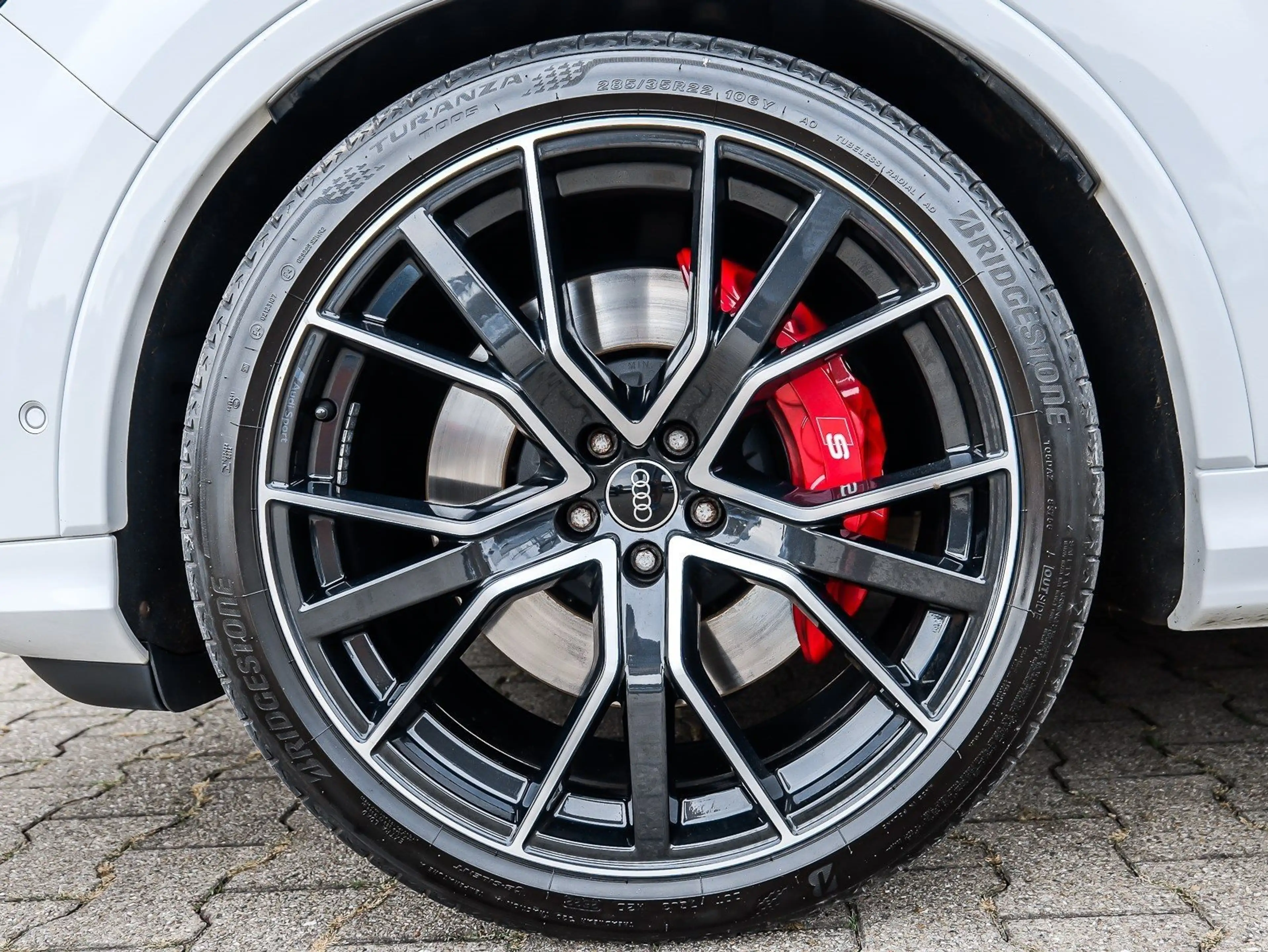 Audi SQ7 4.0 TFSI quattro Navi+HuD+Pano+AHK+B&O+Massage+Sta — photo 4