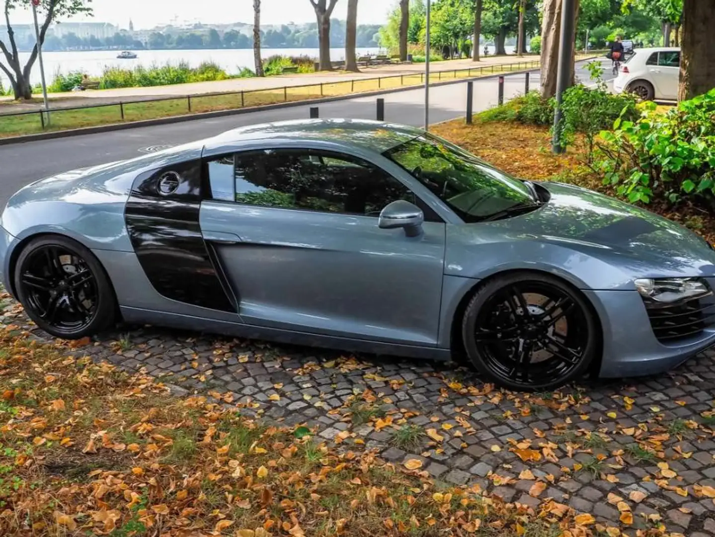Audi R8 R8 Coupe 4.2 V8 quattro r-tronic Blu/Azzurro - 2