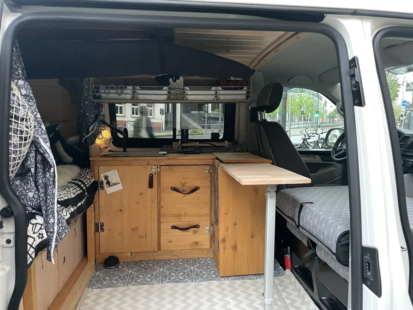 Volkswagen T6 Transporter Kurz Weiß - 2