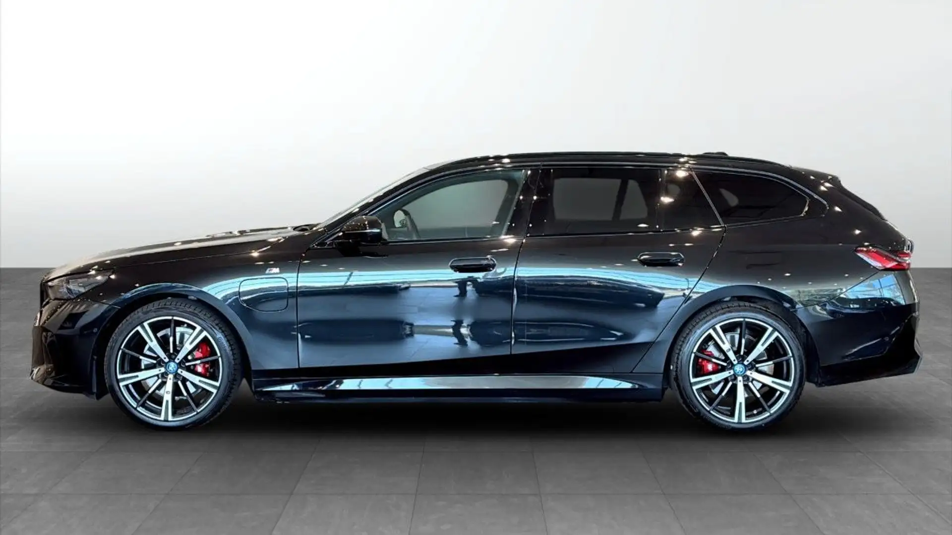 BMW 530 e xDrive Touring*M Sportp Pro*Sportfahrwerk Noir - 2