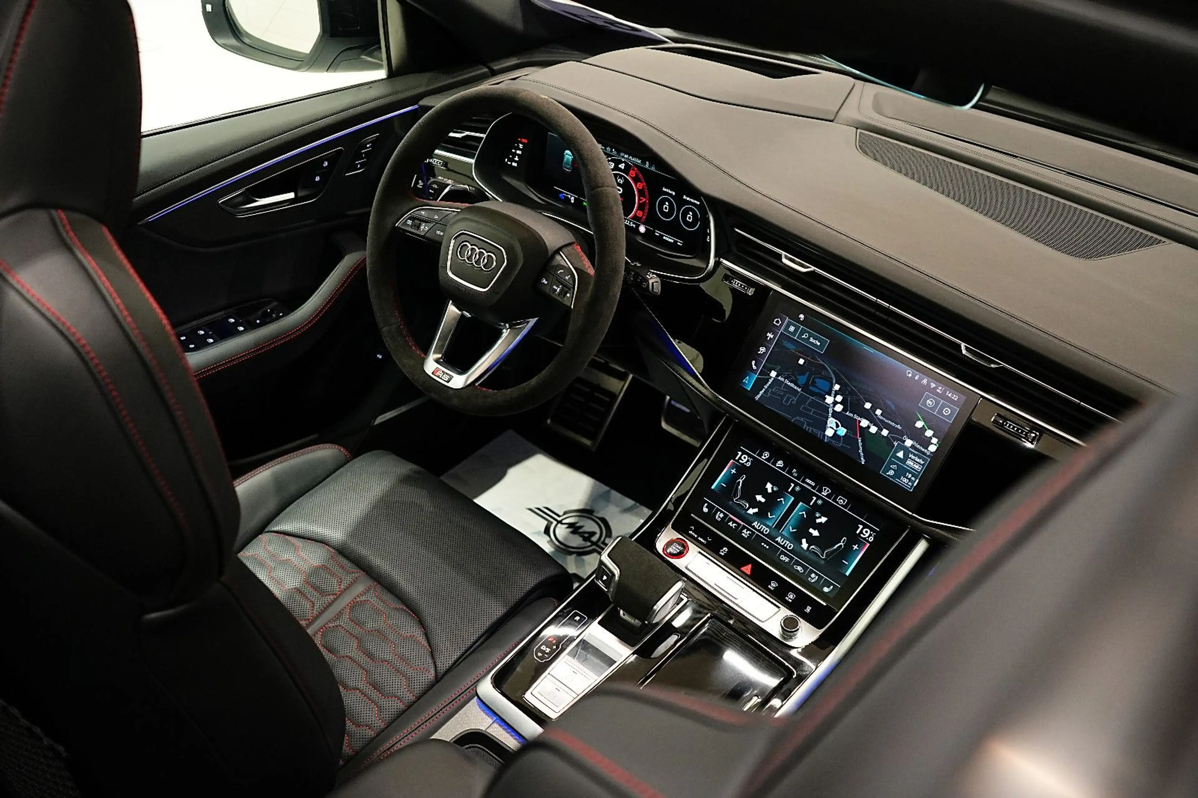 Audi RS Q8 4.0|HUD|CARBON|LASER|LUFT|PANO|B&O|3D|MASAG — photo 3