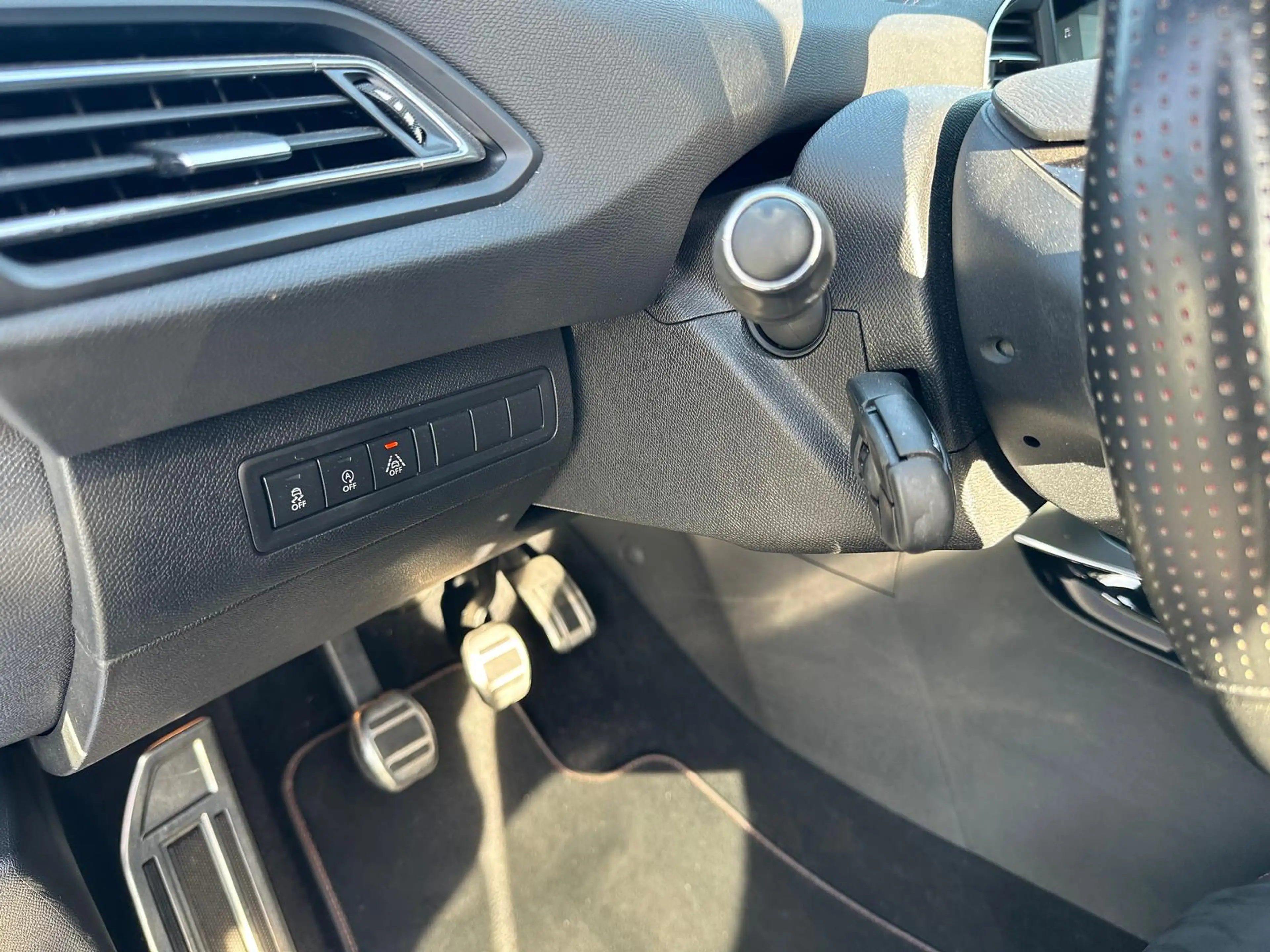 Peugeot 308 1.6 PureTech GTi*Navi*SHZ*el.Sp*Klima*SPS*Touch — photo 11