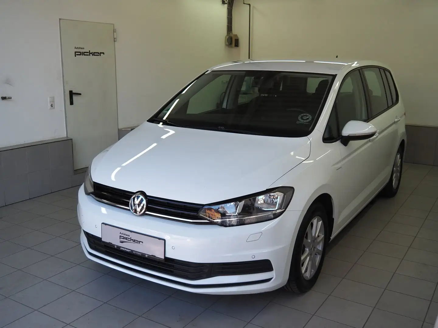 Volkswagen Touran Trendline TDI SCR Weiß - 1