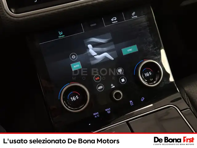 Land Rover Range Rover Velar view 13