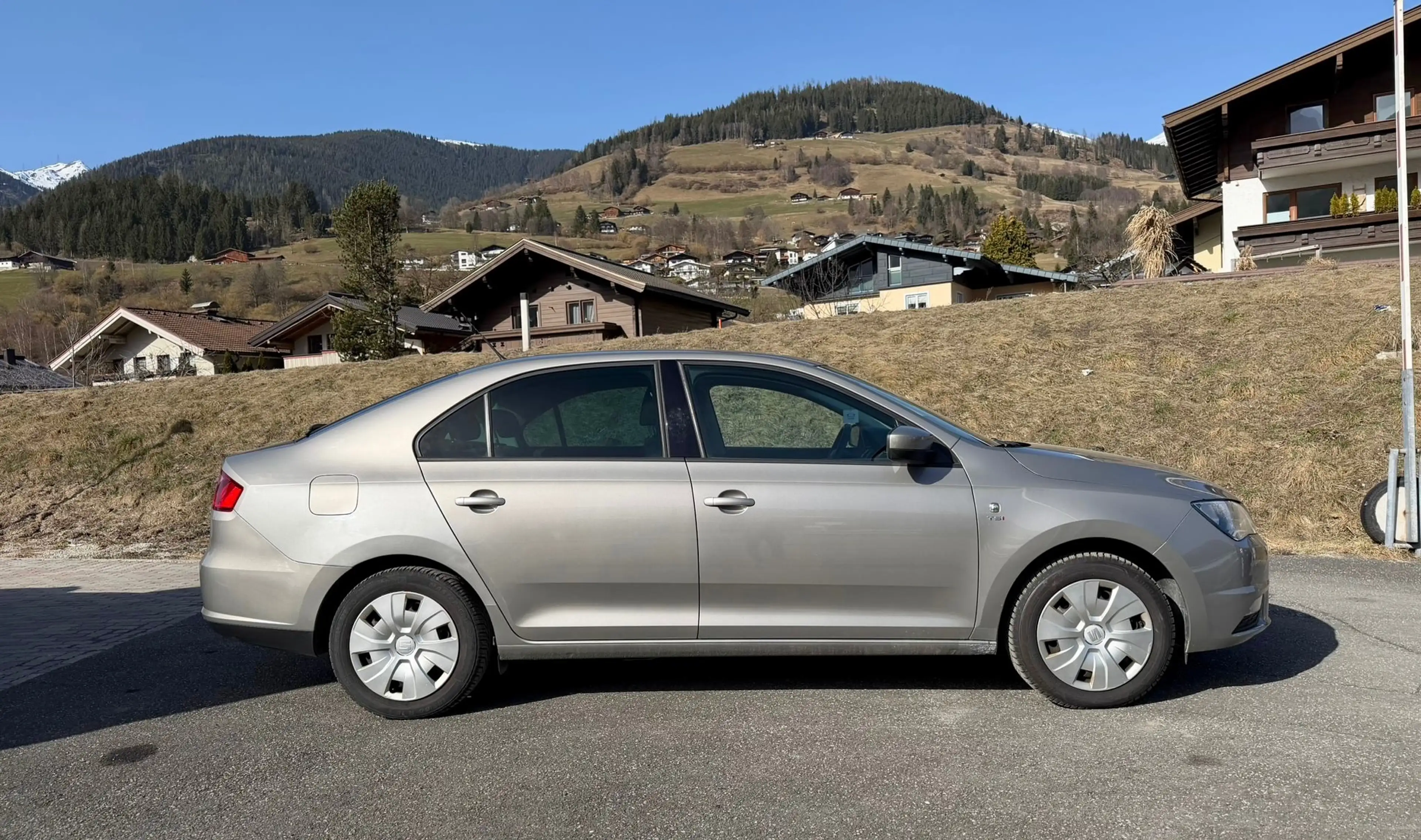 SEAT Toledo Style *FINANZIERUNG OHNE ANZAHLUNG* — photo 5