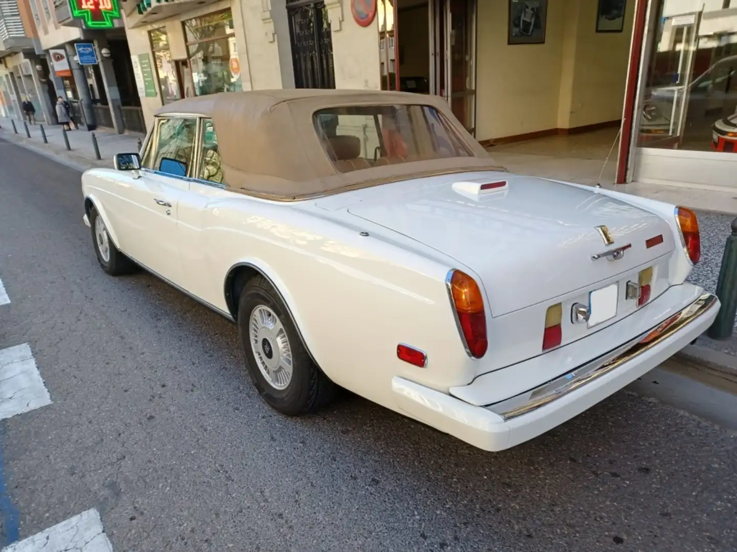 Rolls-Royce Corniche Cabrio Wit - 2