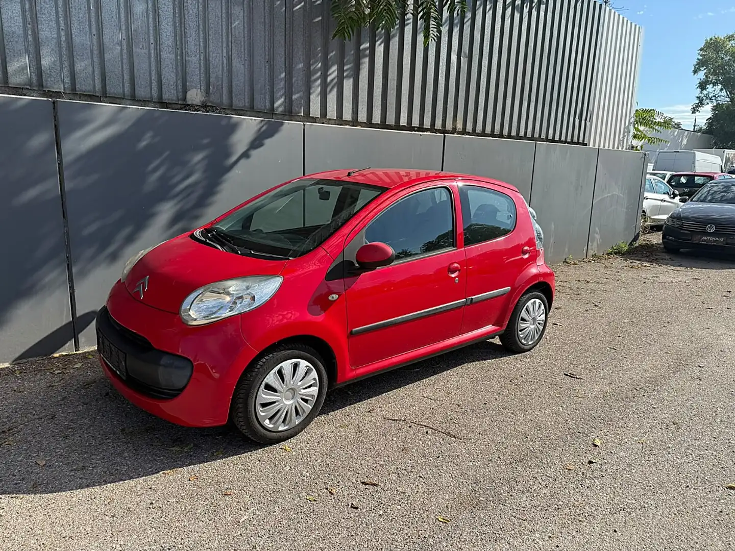 Citroen C1 1,0 Desire SensoDrive | PICKERL BIS 10/2026 INK... Rot - 1