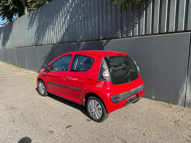 Citroen C1 view 3
